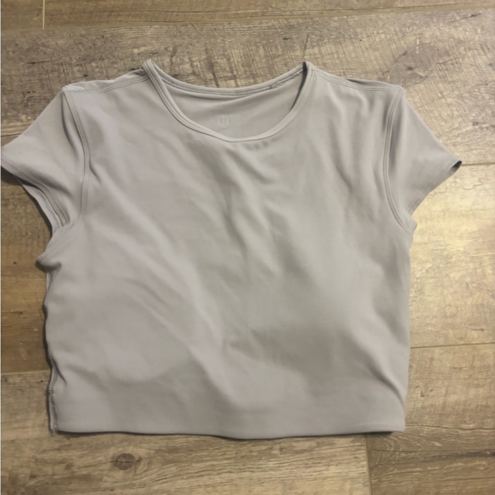 Lululemon grey crop